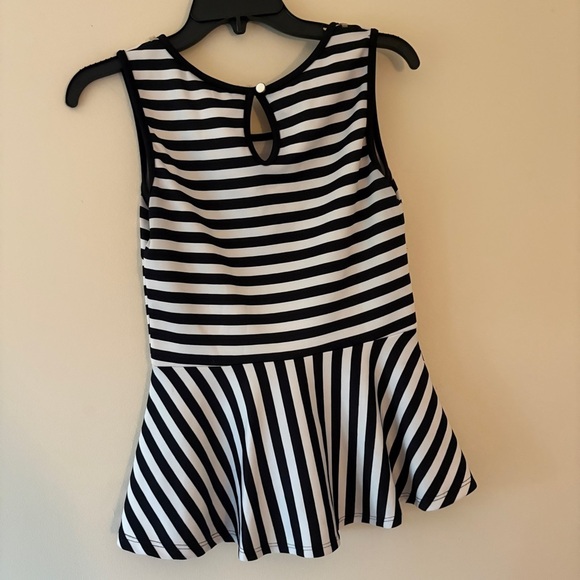 Annabelle USA Black White Striped Peplum Top Women’s M Sleeveless Blouse - Picture 2 of 3